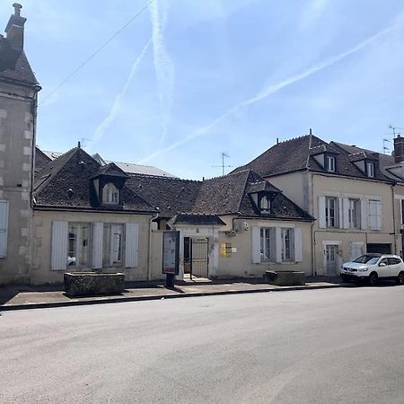 Superbe Duplex Centre-Ville Avec Parking Gratuit Осер Экстерьер фото