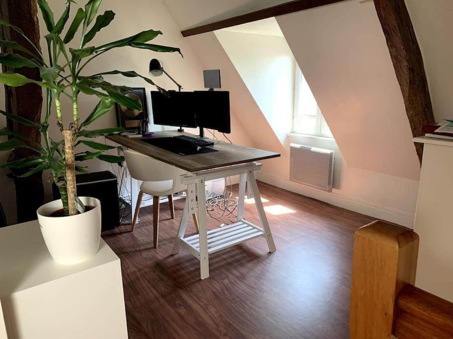 Superbe Duplex Centre-Ville Avec Parking Gratuit Осер Экстерьер фото
